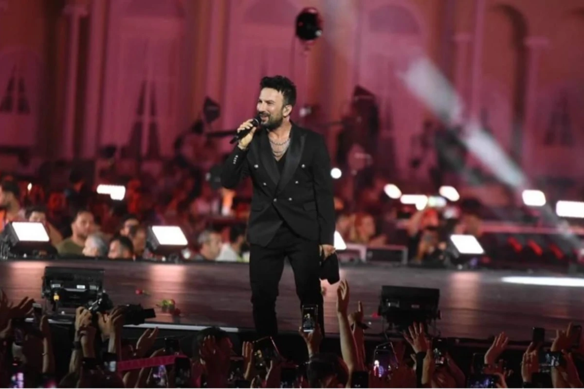 Tarkanın İzmir konsertinə neçə nəfər qatılıb? - FOTO