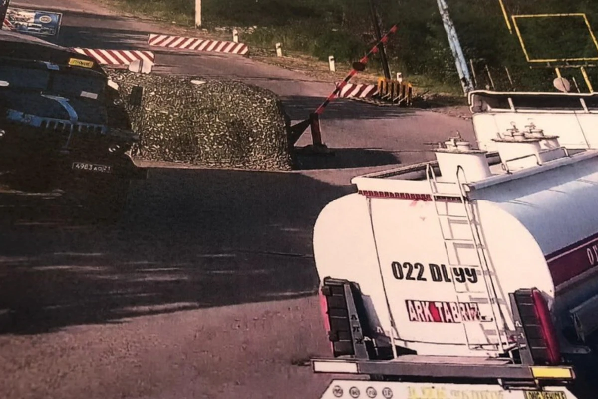 İranın yük maşınları Xankəndinə silah-sursat və yanacaq daşıyıb - RƏY - FOTO