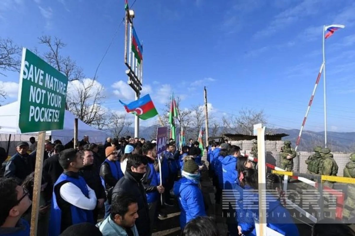 Xankəndi-Laçın yolunda sülhməramlıların avtomobillərinin hərəkətinə növbəti dəfə şərait yaradılıb - CANLI YAYIM