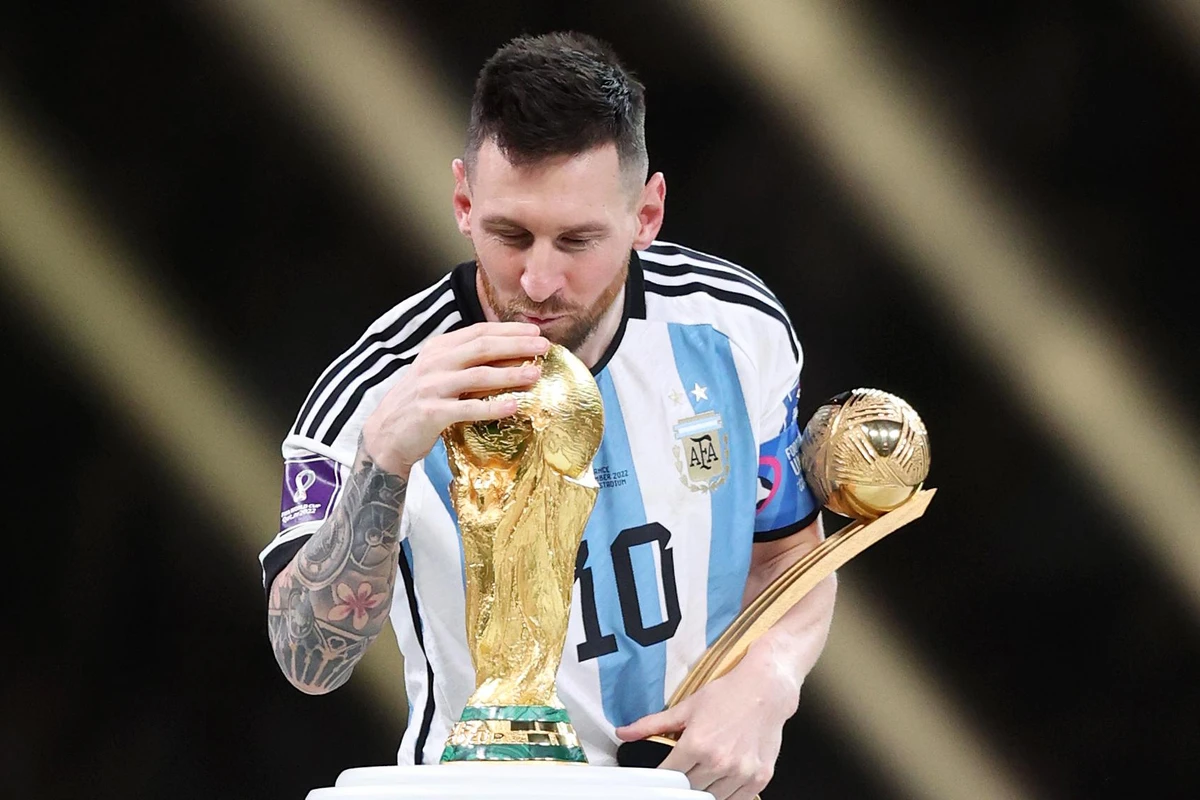 Messi yumurta rekordunu qırdı - FOTO