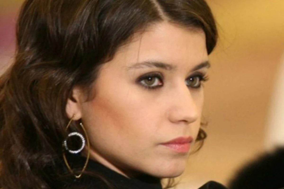 Beren Saat bayramları qarışdırdı - Tənqid olundu - FOTO