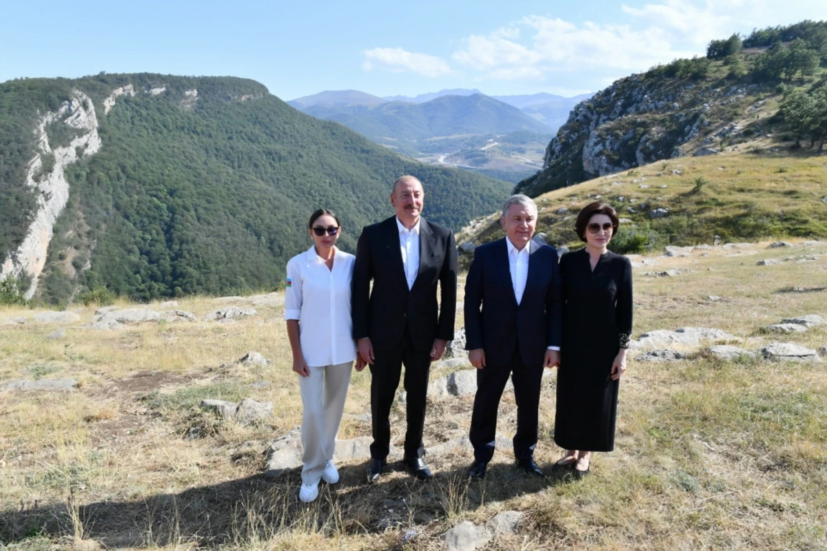 Azərbaycan ilə Özbəkistan prezidentləri və xanımları Şuşaya səfər ediblər - YENİLƏNİB - FOTO