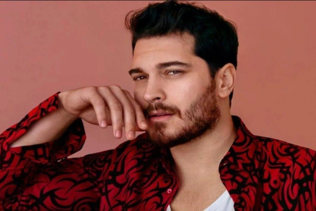 Çağatay Ulusoy sevənlərə üzücü xəbər - FOTO