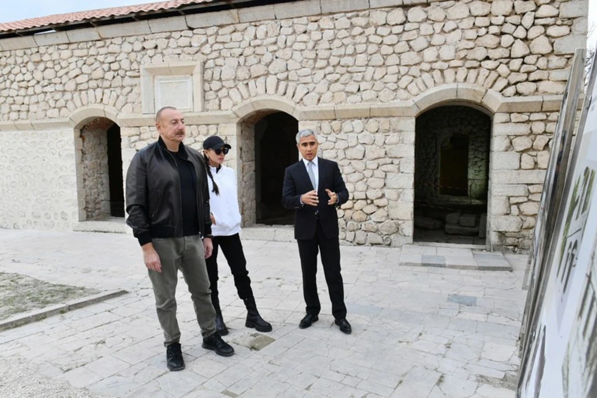 Prezident Heydər Əliyev Fondunun Şuşanın Mamayı məscidində apardığı bərpa işləri ilə tanış olub - YENİLƏNİB - FOTO