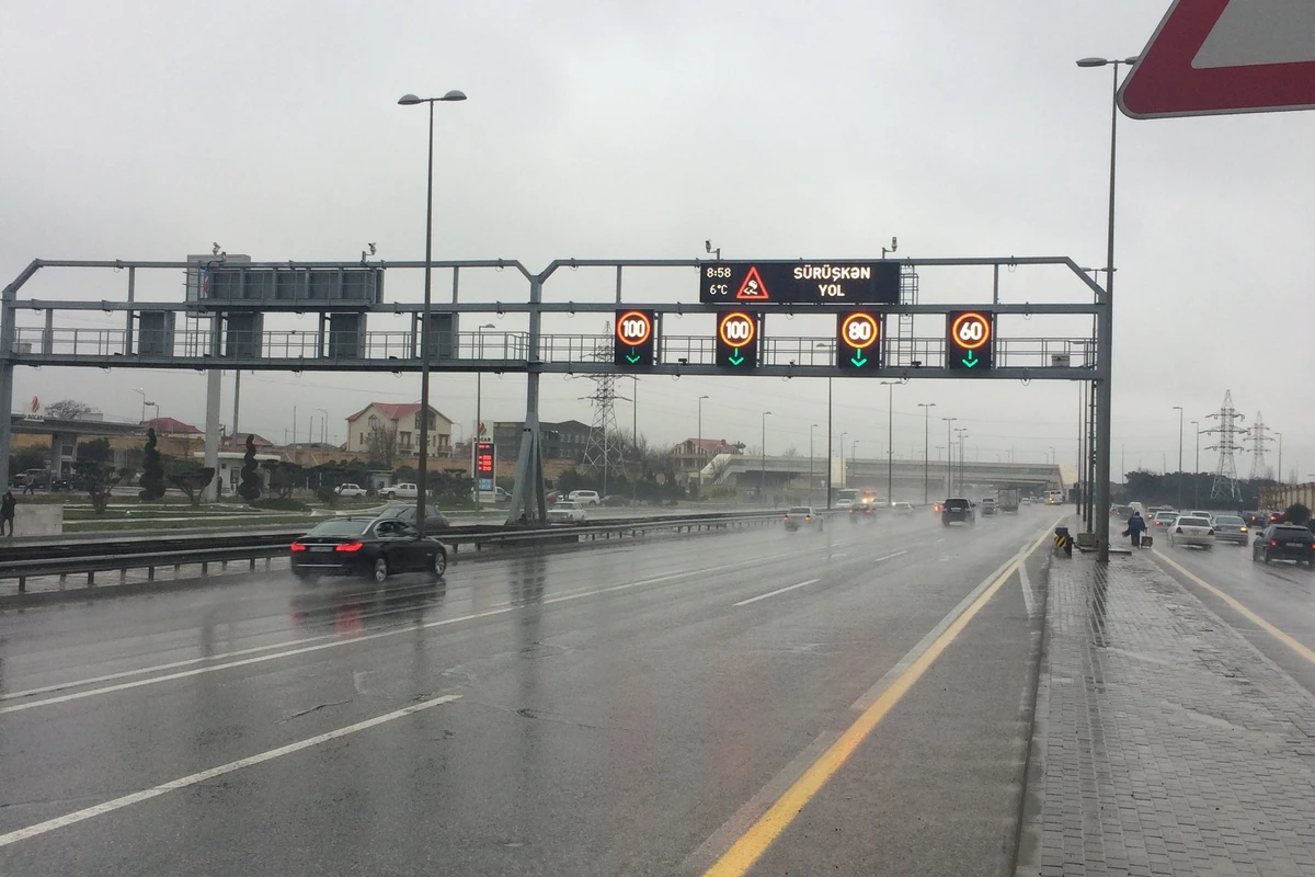 Bakıda Zığ dairəsi-Hava Limanı yolunda sürət həddi əvvəlki vəziyyətinə qaytarılıb - YENİLƏNİB