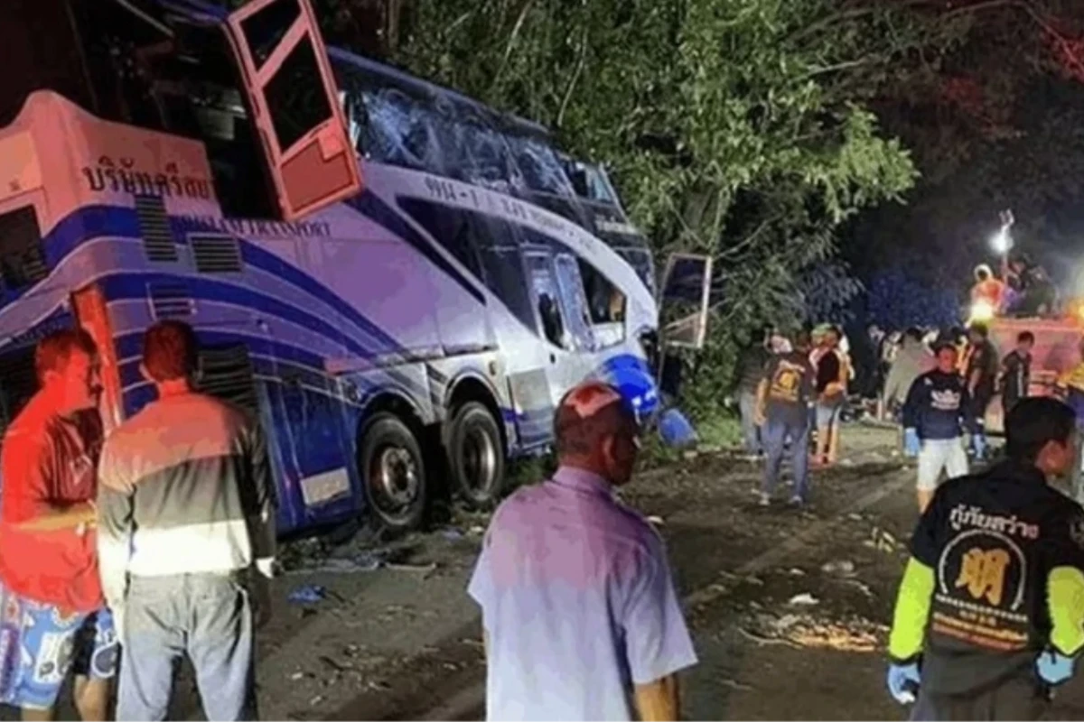 Braziliyada turistləri daşıyan avtobus qəza törətdi - 25 ölü - VİDEO