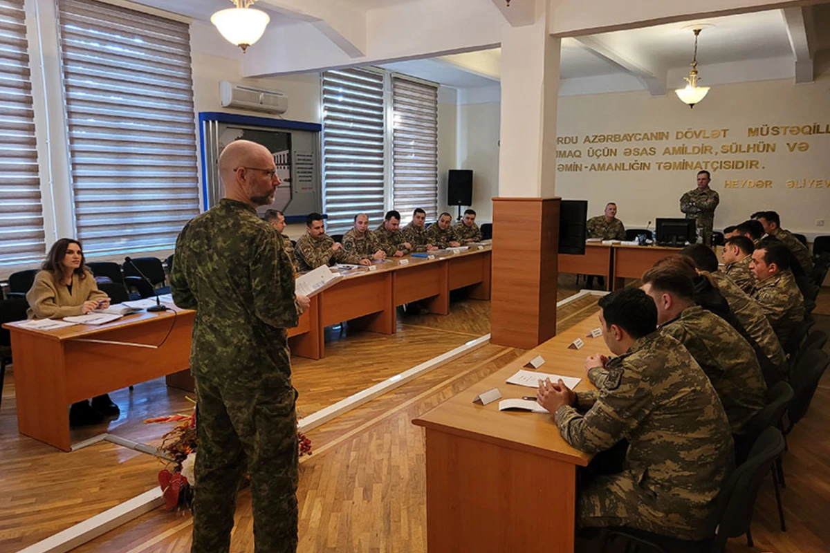 Bakıda NATO-nun Birgə Qüvvələr Komandanlığı tərəfindən Hərbi tibb kursu keçirilir - FOTO