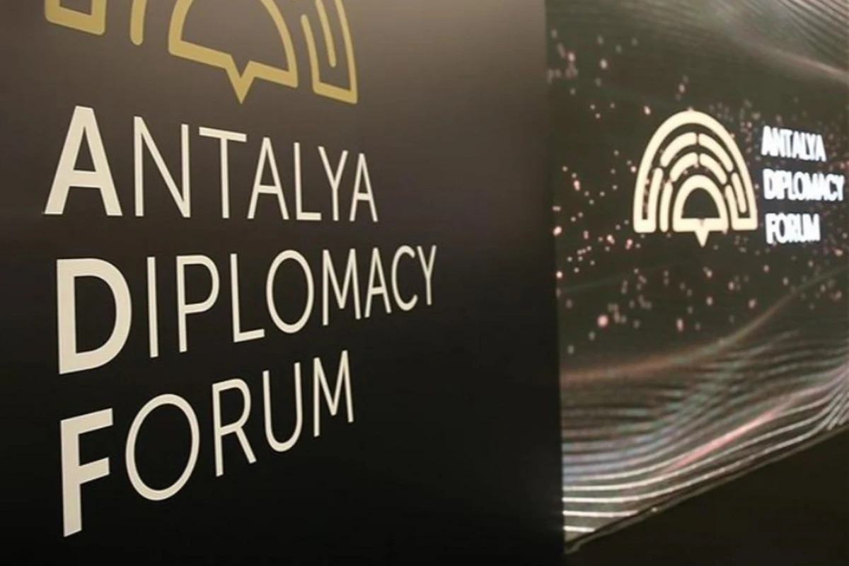 Antalyada Diplomatiya Forumu öz işinə başlayır