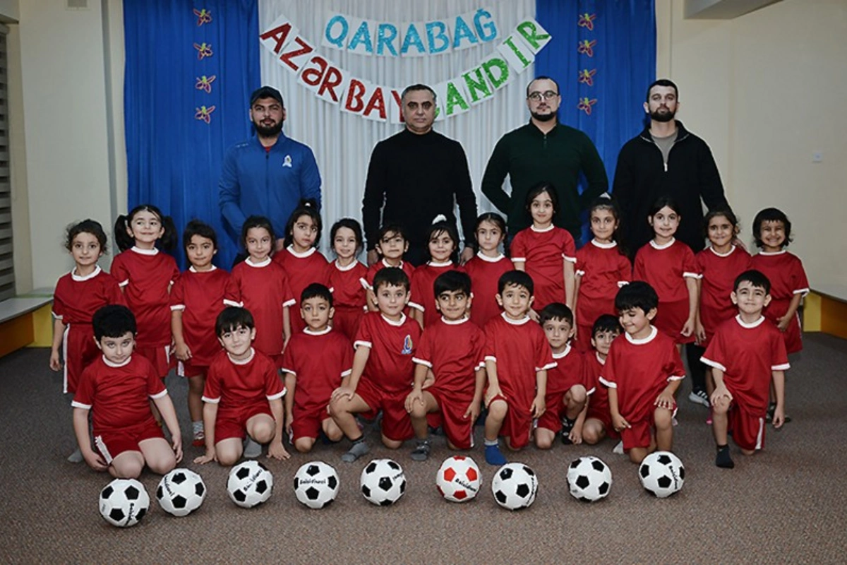 AFFA rəsmiləri Bağçalarda Futbol Dərsi layihəsi çərçivəsində Türkan qəsəbəsində olublar