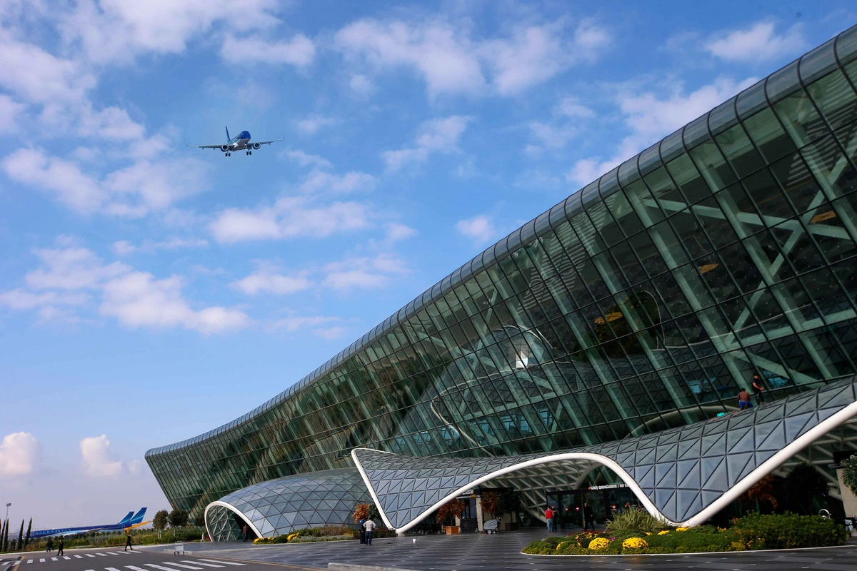 Heydər Əliyev Beynəlxalq Aeroportunun fəaliyyətində müvəqqəti dəyişikliklər olacaq