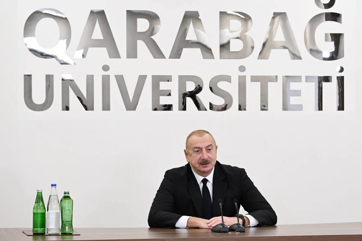 İlham Əliyev Qarabağ Universitetinin tələbələri ilə görüşdə Azərbaycan hərbçilərinin qəhrəmanlığından danışıb