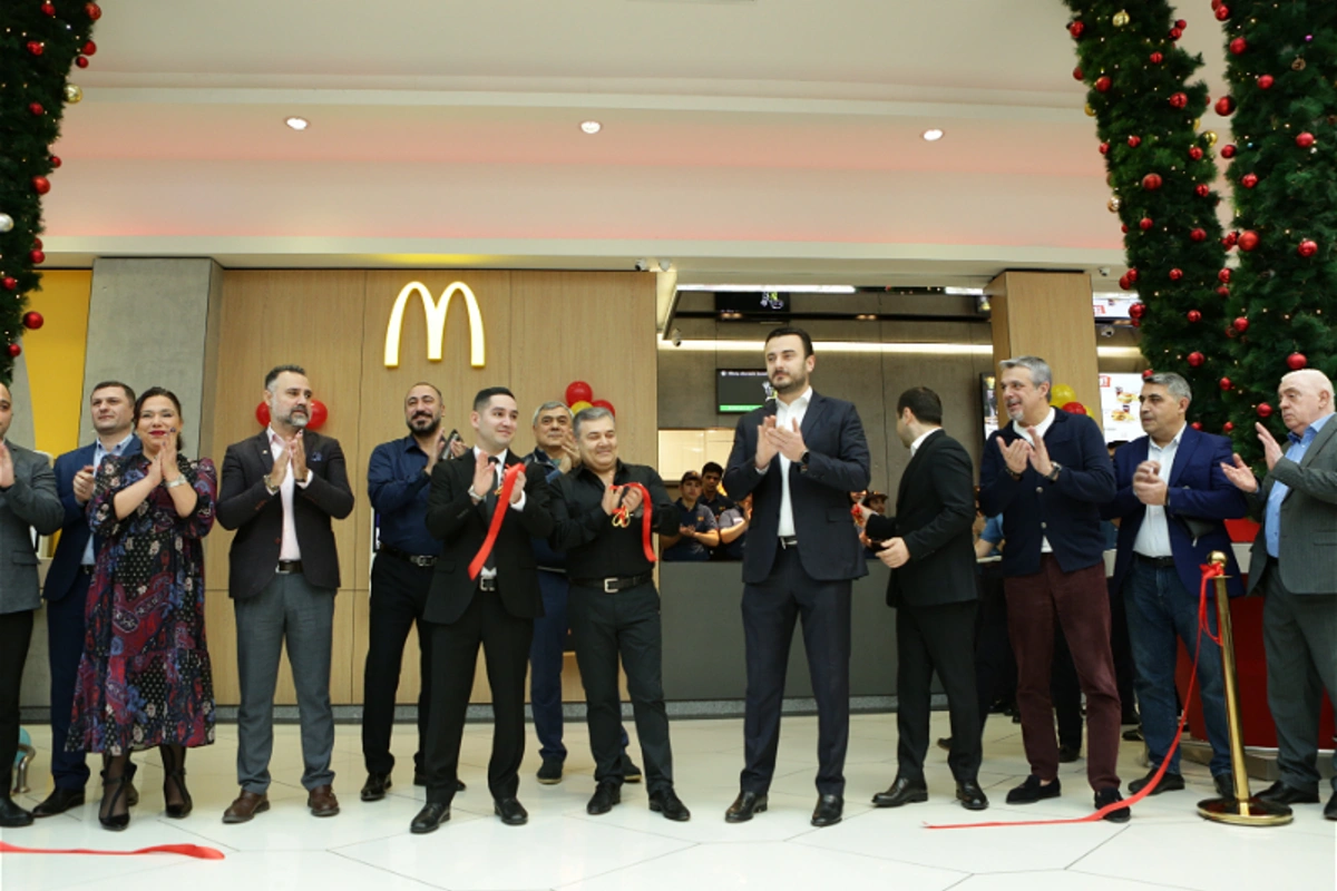 Metroparkda yeni McDonalds restoranı açıldı