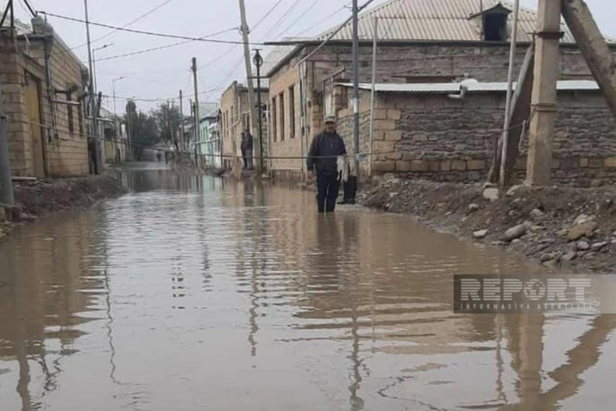 Gəncədə intensiv yağışlar ciddi fəsadlar törədib