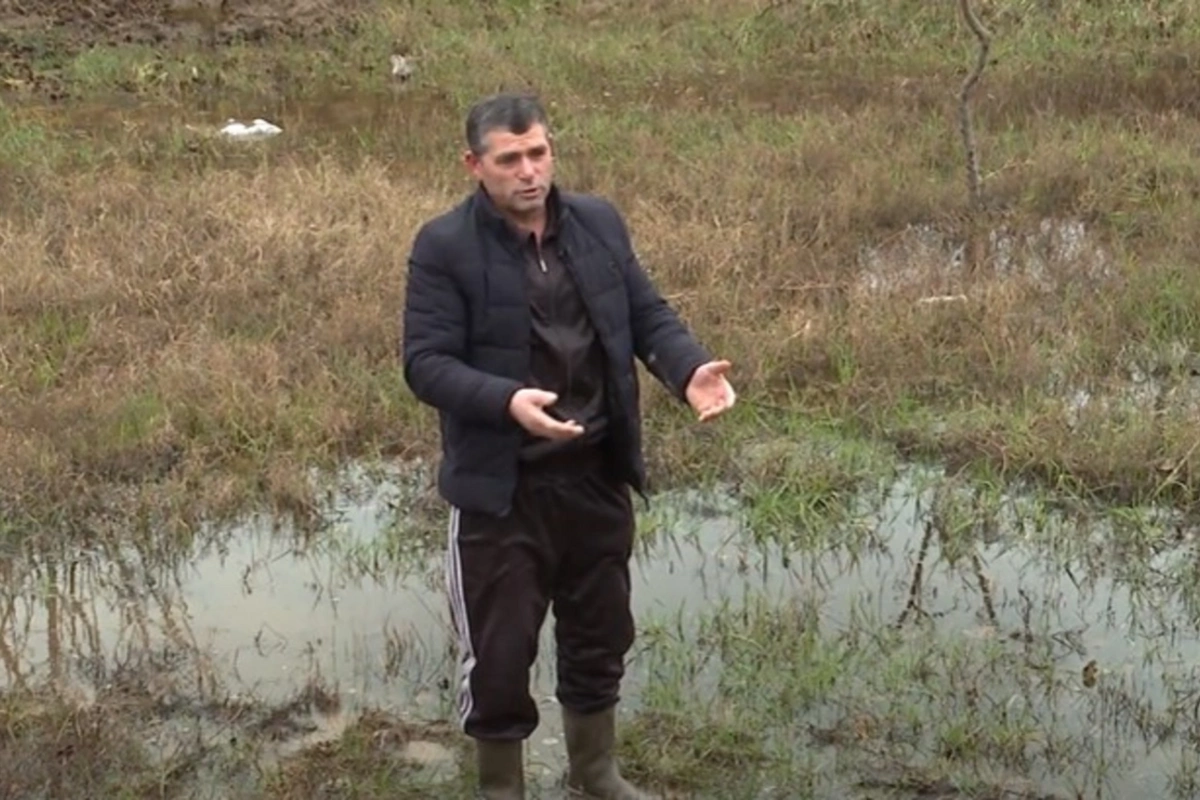 Maştağada evləri su basdı: Uçma təhlükəsi yarandı