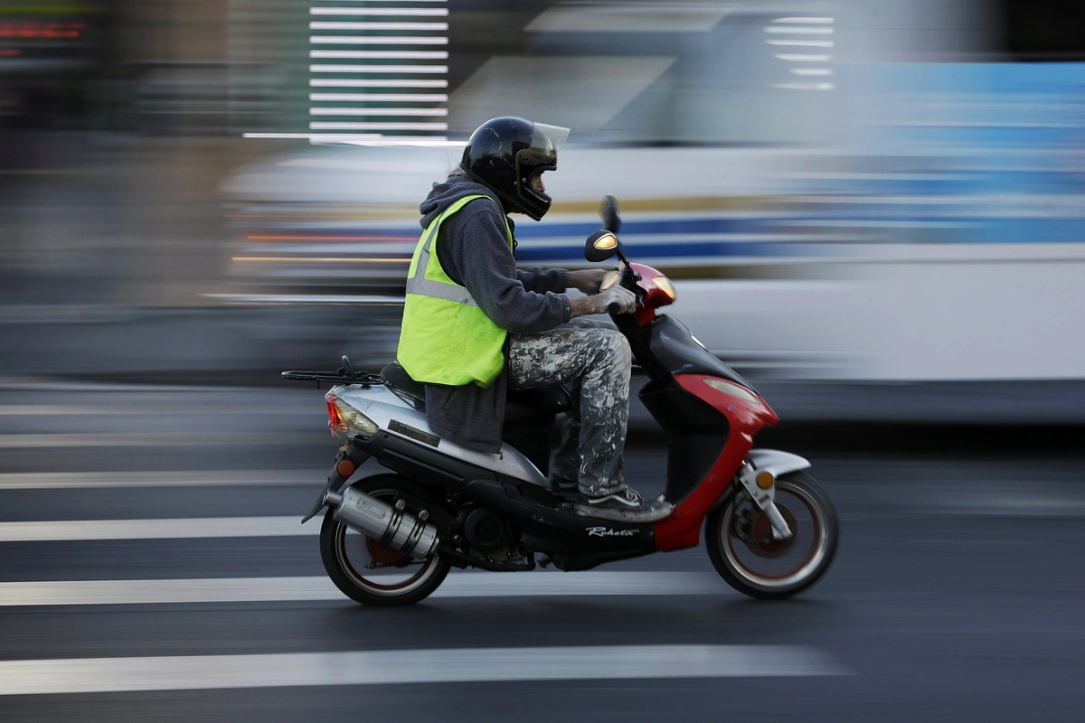 Motosiklet və moped sürücülərinə XƏBƏRDARLIQ