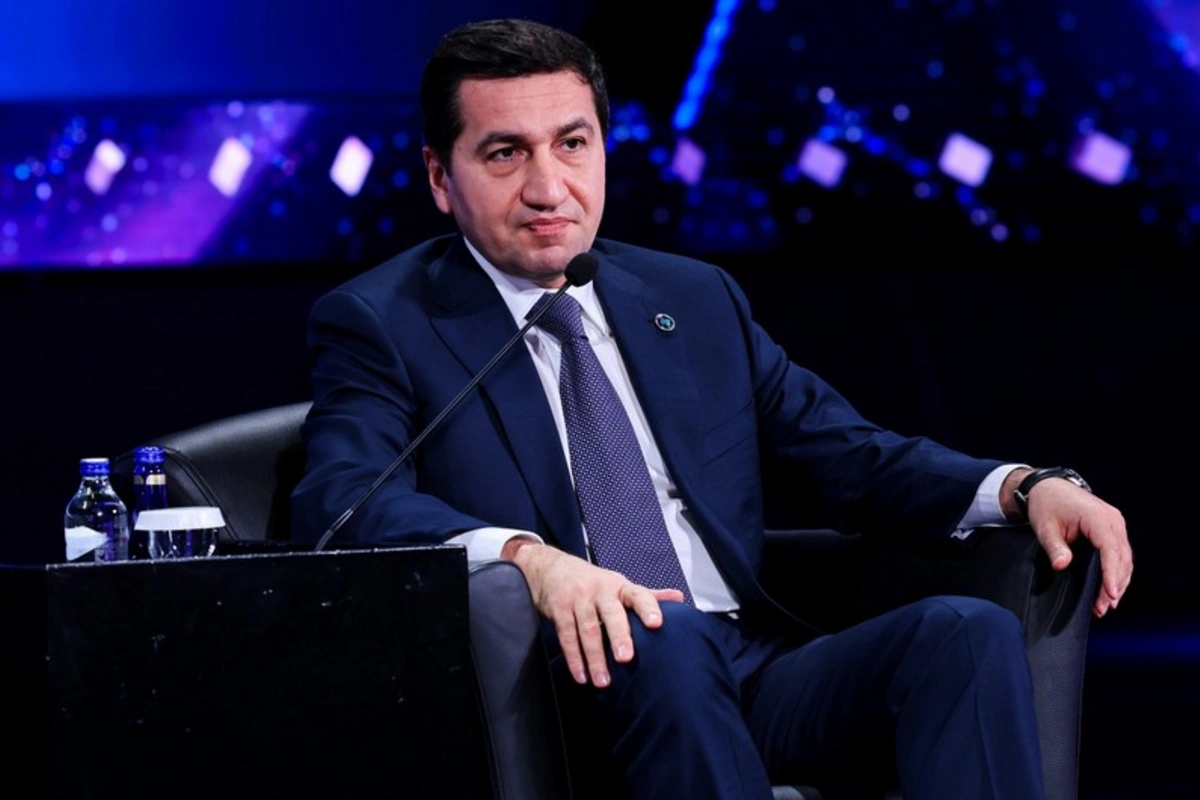 Hikmət Hacıyev: Qarabağ müharibəsi zamanı erməni mənbələr süni şəkildə yaradılmış təsvirlərdən istifadə edirdi