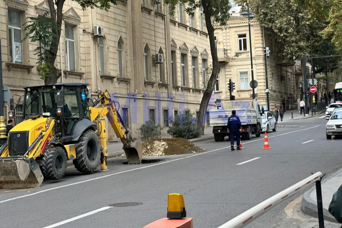 В центре Баку просела дорога