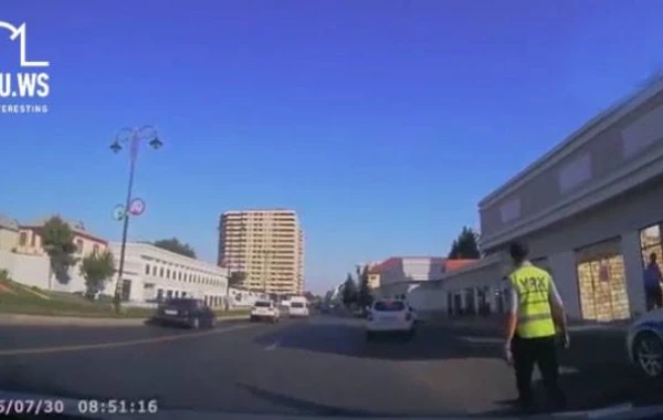 Bakıda sürücü Yol polisinə belə “dərs keçdi” (VİDEO)