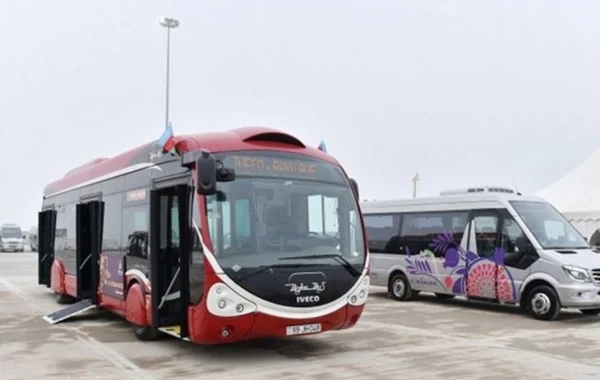 Aeroportdan şəhərə yeni avtobuslar fəaliyyətə başladı