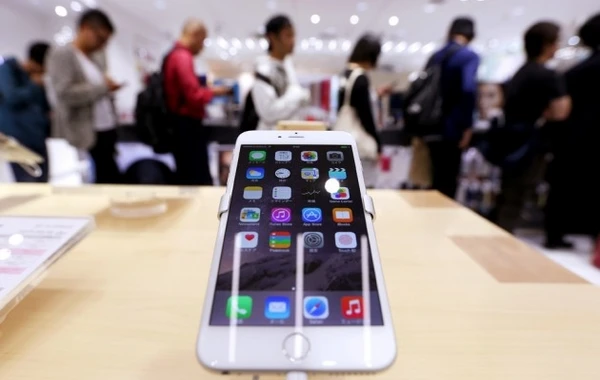 Azərbaycanda orijinal "iPhone"ların satışına başlandı