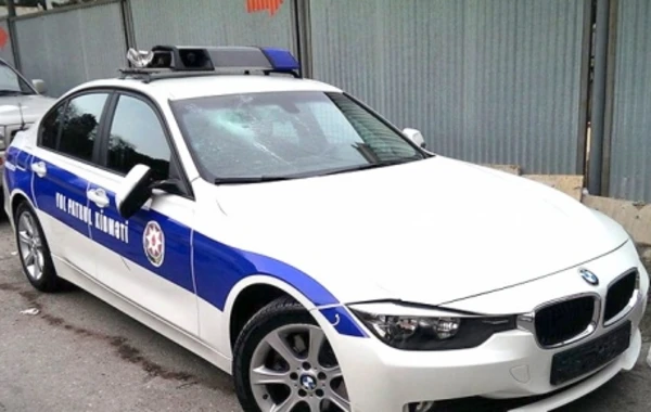 Bakıda polis əməkdaşı maşınla yol polisini vurdu