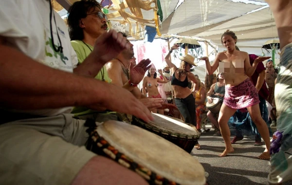 Dünyanın ən hərarətli festivalı (FOTO)