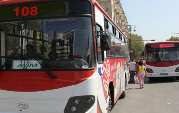 Bakıda sərnişin avtobus sürücüsünü döydü