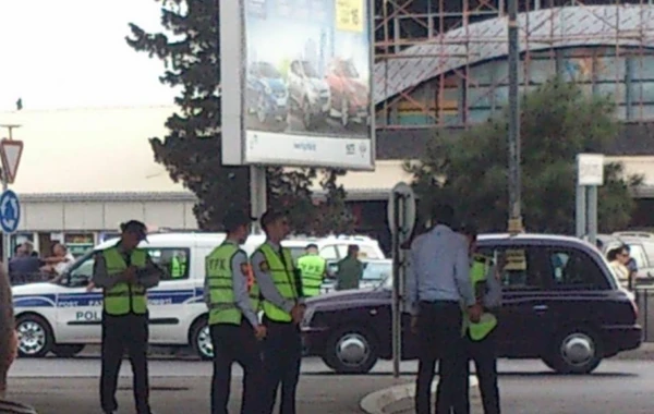 Bakıda yol polisi özü qanunu belə pozur (FOTO)