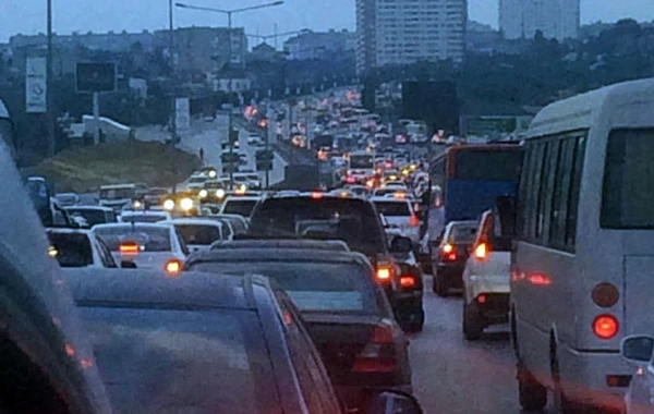 Bakının giriş qapısında xaos yaşanır (FOTO)