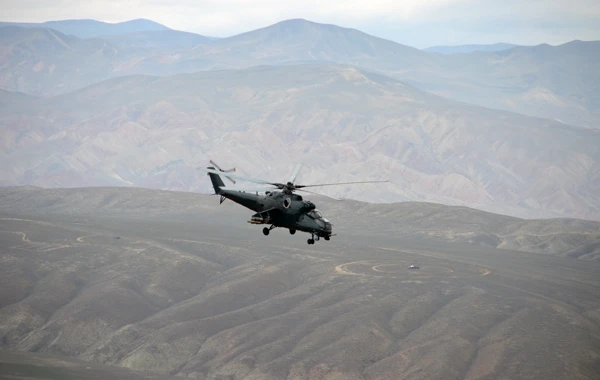 Azərbaycanın döyüş helikopterləri səmaya qaldırıldı (FOTO)