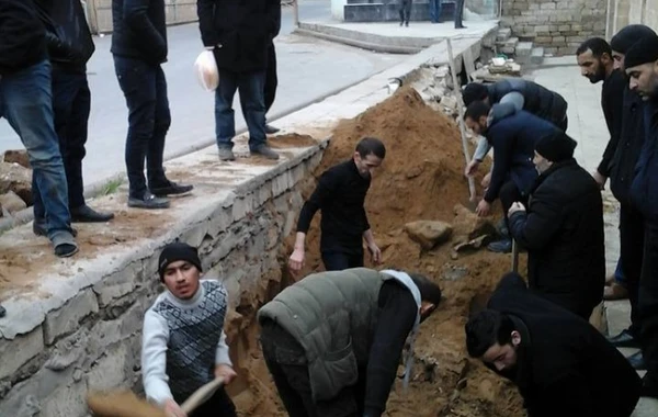 Nardaranda ölənlərin məzarı qazılıb (FOTO)