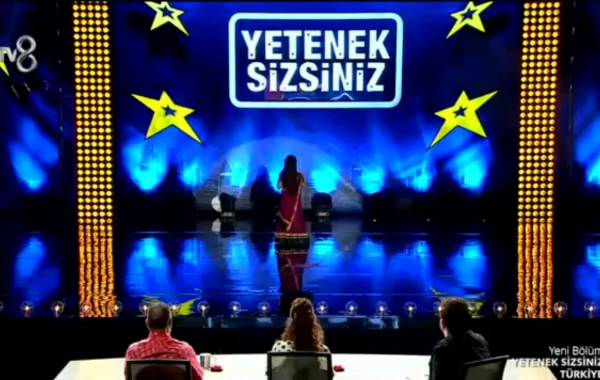 Azərbaycanlı qız "Yetenek Sizsiniz Türkiye yarışmasında (VİDEO)