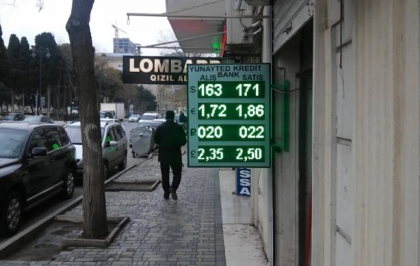 "Exchange"lərdə dollar bahalaşdı (FOTO)