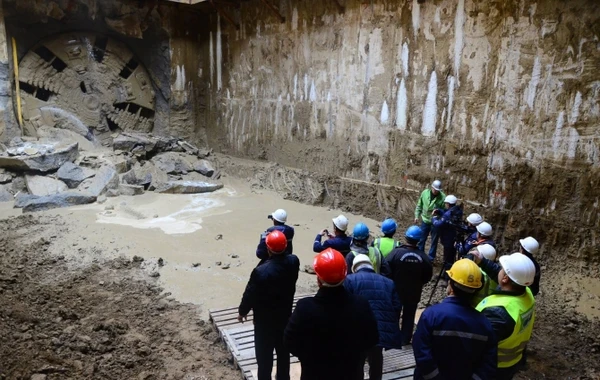 Bakıda metro stansiyalarının tikintisində yenilik (FOTO)