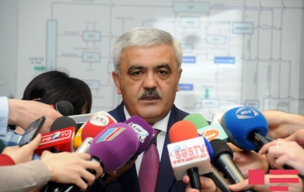 Rövnəq Abdullayev: "Gürcüstana əlavə 500 mln. kubmetr qaz nəql olunacaq"