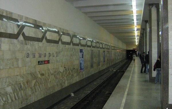 Bakı metrosunda intihar cəhdi