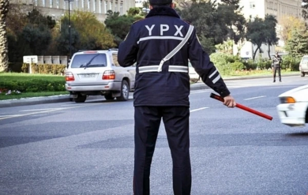 Bakıda "avtoş" yol polisini vurub qaçdı