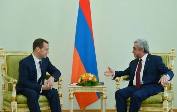 Medvedev: "Rusiya Qarabağ münaqişəsinin həllində kömək etməyə hazırdır"