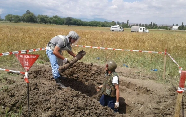 Füzulidə raket tapılıb (FOTO)