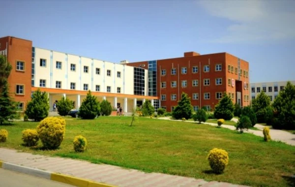 Qafqaz Universitetindən türk müəllimlər niyə çıxıb?