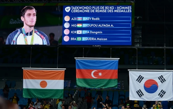 Azərbaycanlı idmançı ilk qızıl medalımızı qazandı (FOTO)