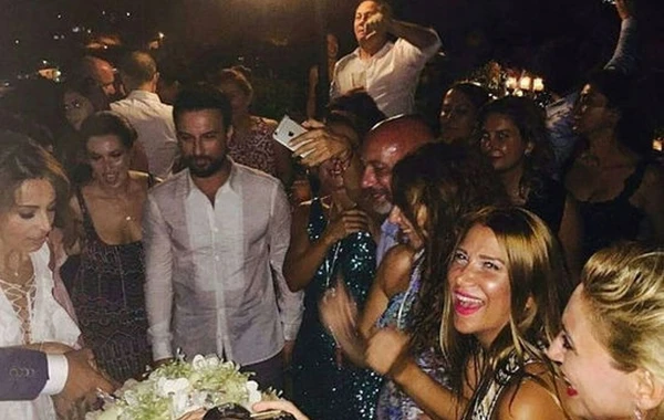 Tarkan iş adamının nikah şahidi oldu (FOTO)