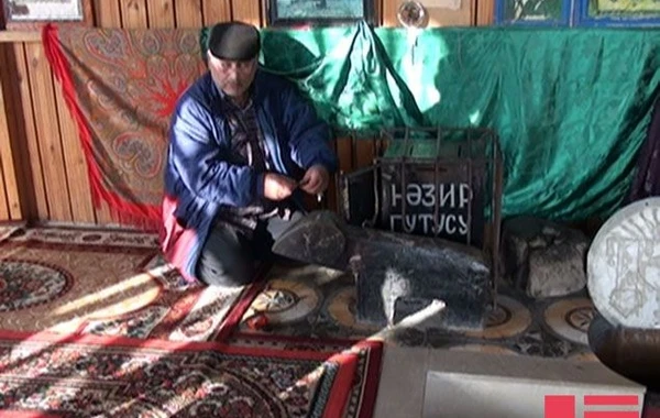 İmam məsciddən nəzir qutusunu oğurlayan şəxsi yaxaladı (FOTO)