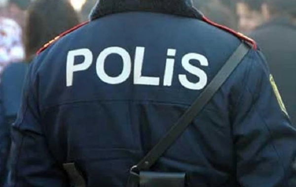 Bakıda polis əməkdaşı qayınatasının şikayəti əsasında həbs edildi