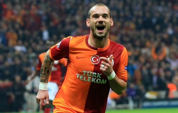 Sneyder rəsmən "Qalatasaray"dan getdi