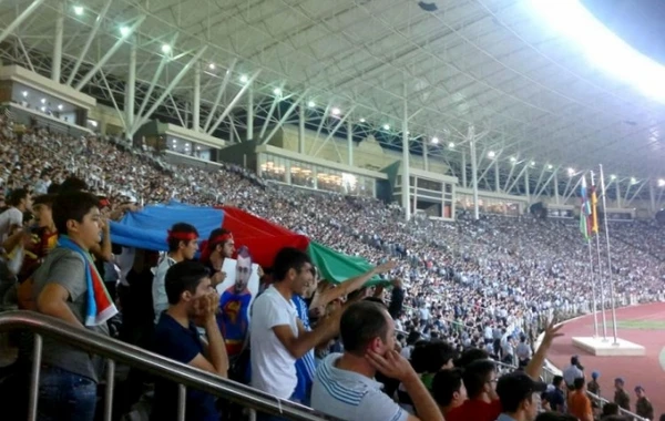 Tblisidə "Qarabağ" azarkeşlərinə hücum edildi: xəsarət alan var - FOTO (YENİLƏNİB)