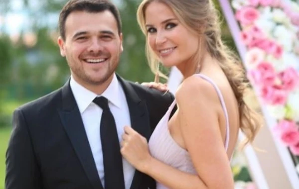 Emin Ağalarov sevgilisini belə təbrik etdi (FOTO)