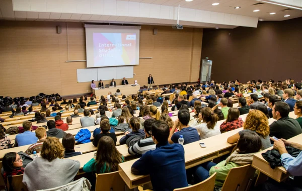 Azərbaycanda bu universitetin tələbələrinə diplom verilməyəcək