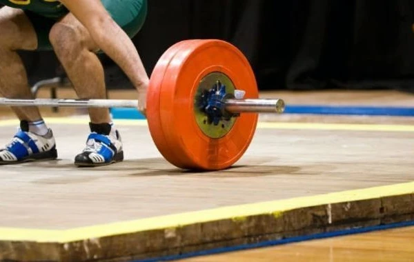 Azərbaycan Ağır Atletika Federasiyası bir il müddətinə rəsmən bütün yarışlardan kənarlaşdırıldı