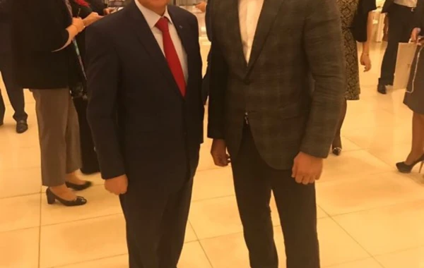 Zabit Səmədov Kəmaləddin Heydərovla fotosunu paylaşdı